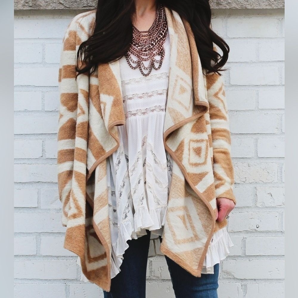 BAR III Women's Aztec Print Flyaway Cardigan Camel Size Small